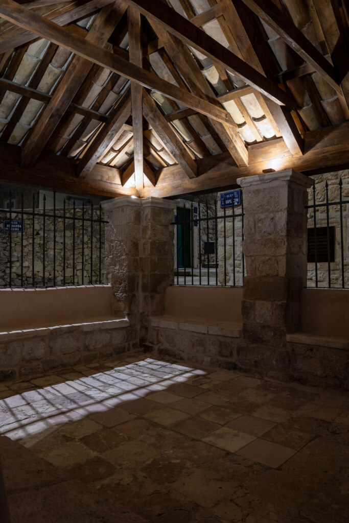 Kapelica Protoarch 4
